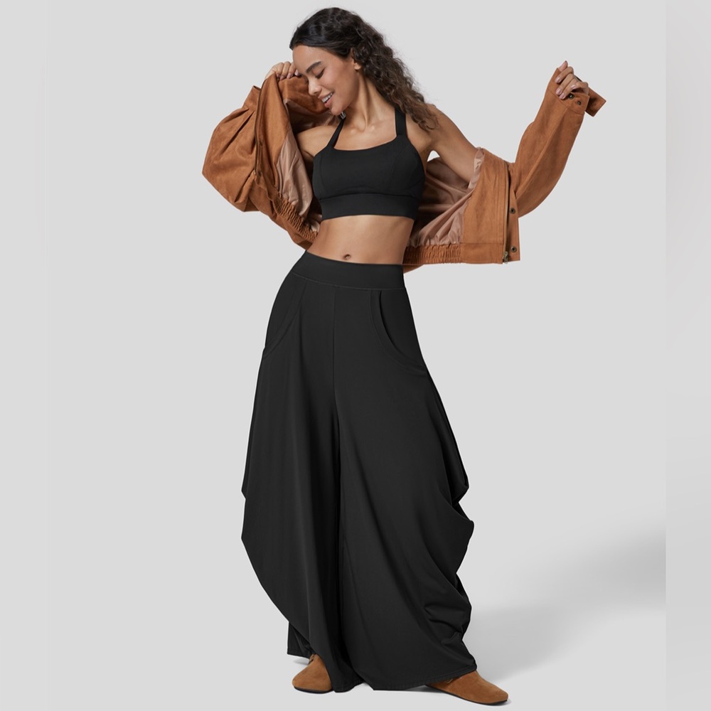 Halara - mid rise multiple pockets draped wide leg casual pants. XL (Reg) NWT